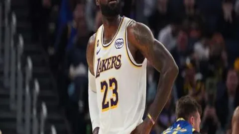 【激情燃烧的亚冠赛场】巅峰对决，独家比分揭秘+精彩胜负分析！